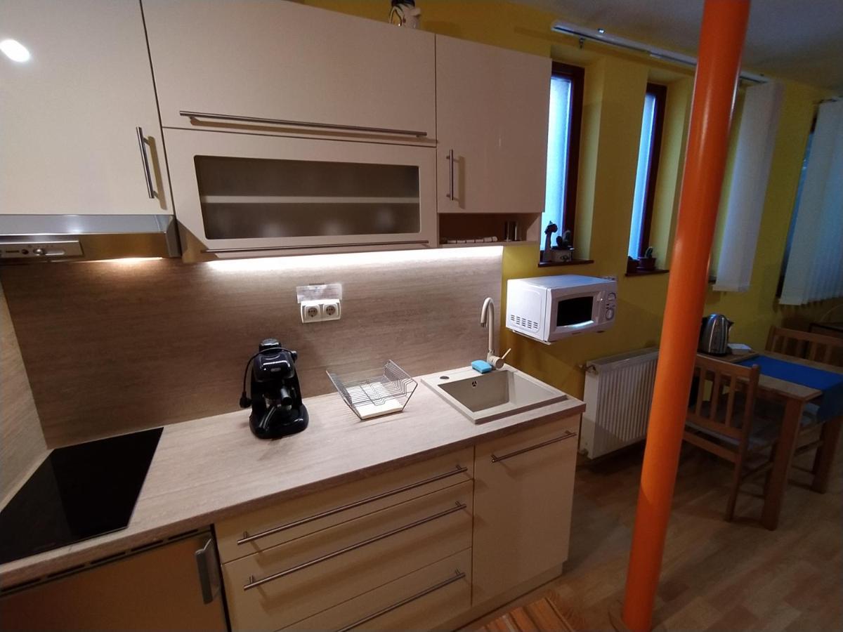 Keltaur Studio Apartman With Garage Apartment Beci Exterior foto